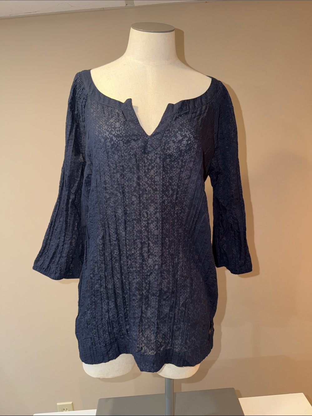 Eddie Bauer Navy Lace-Textured Split V Tunic